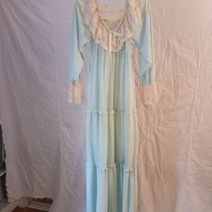 Vintage 80’s Light Blue Nylon Lace Night Gown M